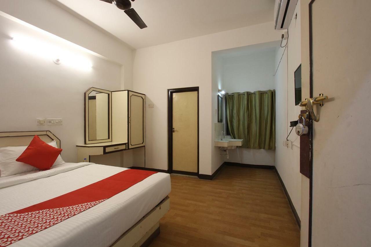 Oyo Flagship 40509 Hotel Mps Residential Tower Tirupur Esterno foto
